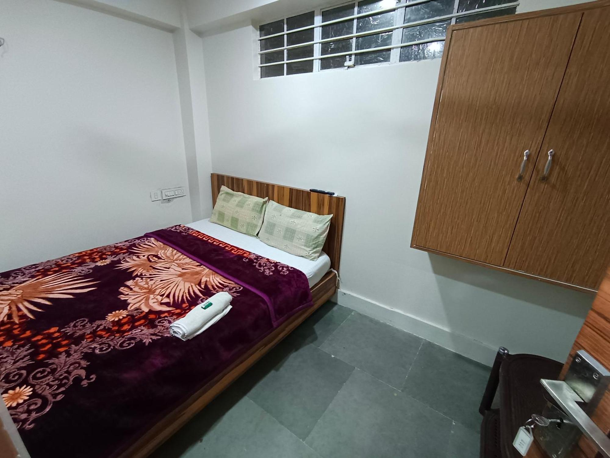 Shillong Perk Guest House Exteriör bild
