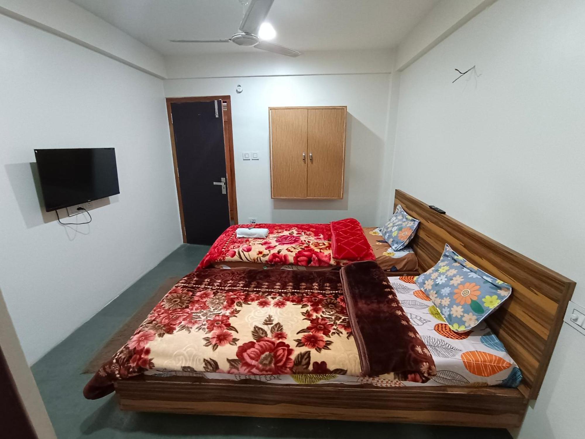 Shillong Perk Guest House Exteriör bild